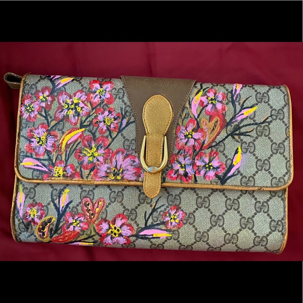 Authentic Gucci Vintage Bag GG